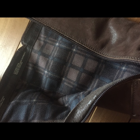 Born Leather Boots 7 - Picture 10 of 10